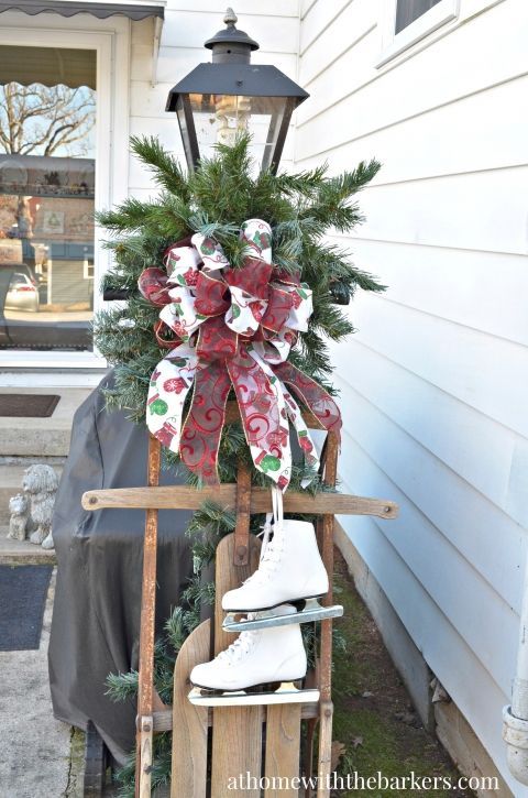 ideas-for-decorating-outdoor-lamp-post-for-christmas-26_12 Идеи за декориране на открит лампа за Коледа