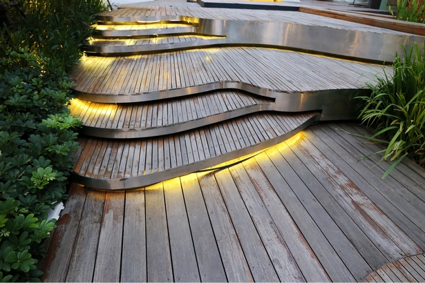 lights-on-deck-steps-92 Светлини на палубата