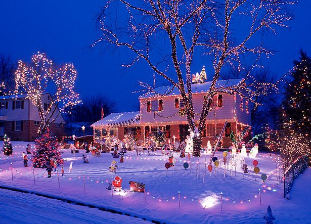 most-beautiful-outdoor-christmas-lights-75_11 Най-красивите външни коледни светлини