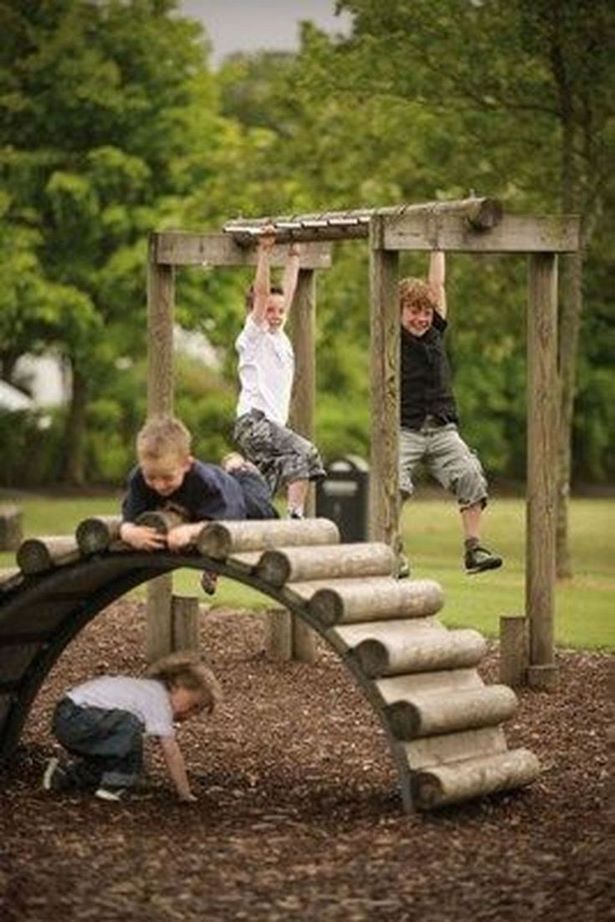 natural-backyard-playground-ideas-65_7 Идеи за естествена детска площадка в задния двор