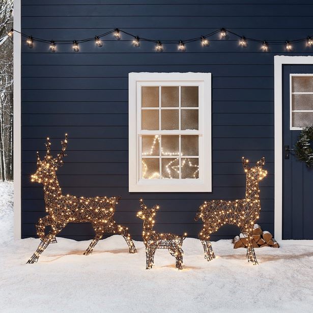 outdoor-christmas-decorated-homes-78_18 Открит Коледа декорирани домове