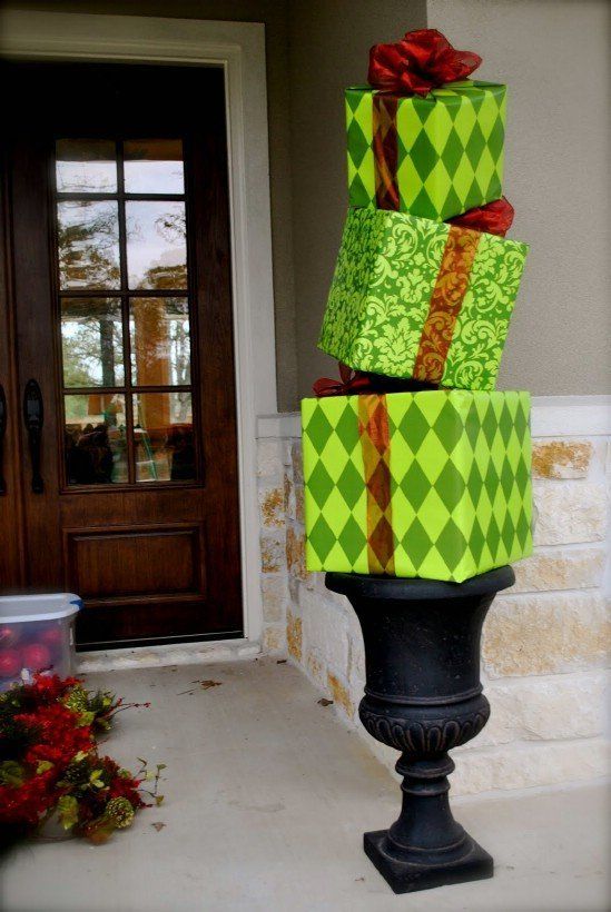 outdoor-christmas-gift-decorations-56_6 Външна коледна украса за подаръци
