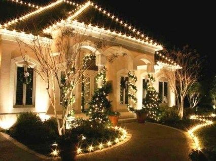 outdoor-christmas-light-hanging-ideas-43_13 Открит Коледа светлина висящи идеи