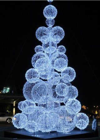 outdoor-christmas-trees-with-led-lights-56_11 Външни коледни елхи със светодиодни светлини