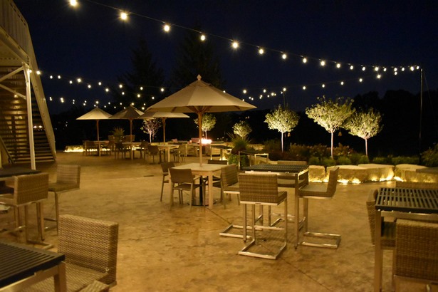 outdoor-restaurant-lighting-ideas-59_7 Идеи за външно ресторантско осветление