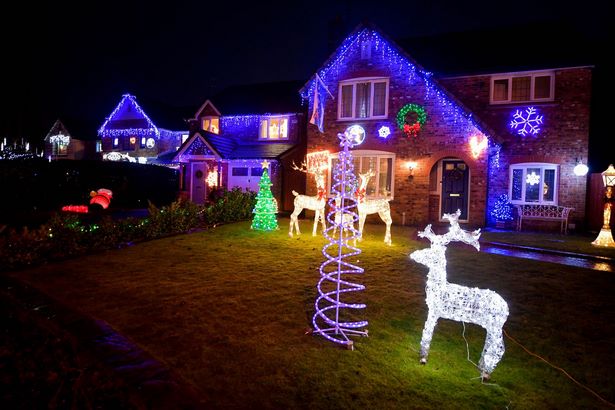 outside-christmas-display-lights-63_17 Извън Коледа дисплей светлини