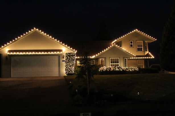 outside-christmas-roof-lights-98_6 Извън коледните покривни светлини