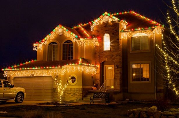 outside-christmas-roof-lights-98_8 Извън коледните покривни светлини