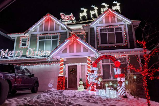 pictures-of-christmas-lights-on-houses-43_11 Снимки на коледни светлини по къщите