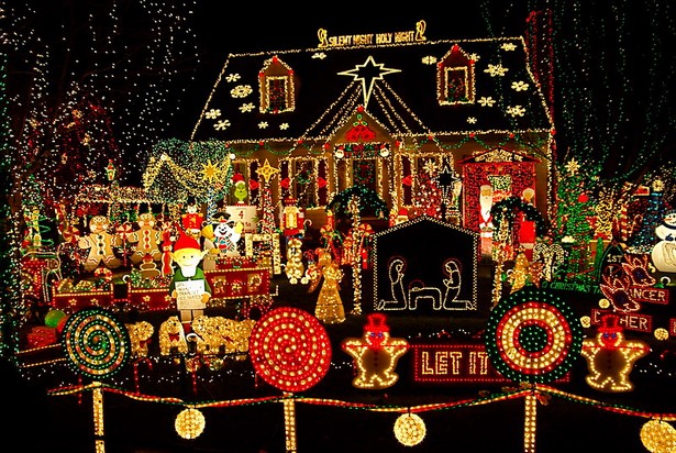 pictures-of-christmas-lights-on-houses-43_14 Снимки на коледни светлини по къщите