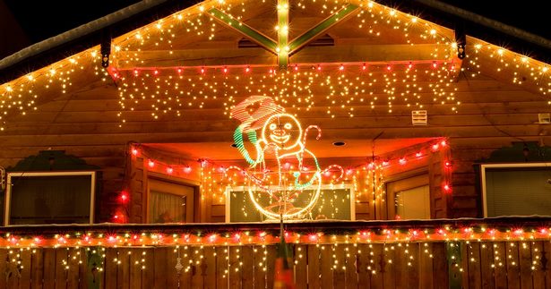 pictures-of-christmas-lights-on-houses-43_15 Снимки на коледни светлини по къщите