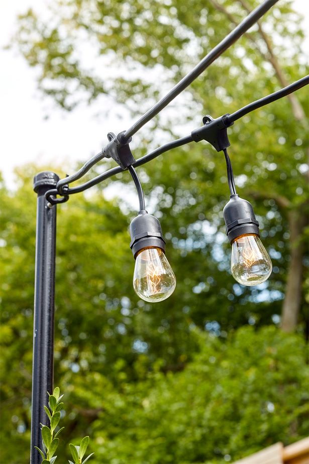 pole-to-hang-outdoor-string-lights-09_13 Полюс да се мотае на открито низ светлини