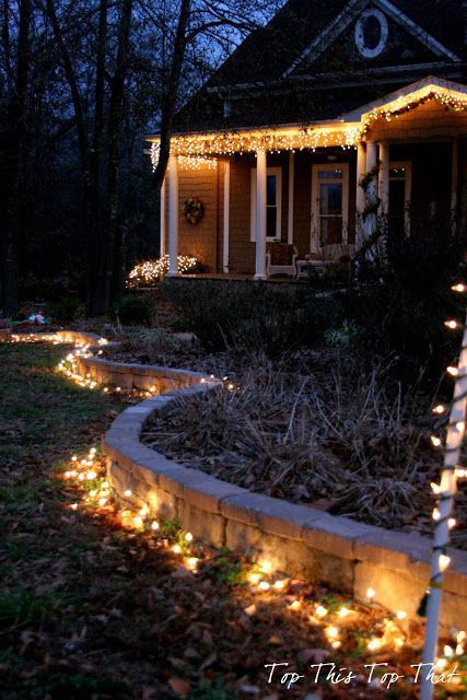 simple-outdoor-christmas-lights-ideas-07_17 Прости идеи за коледни светлини на открито