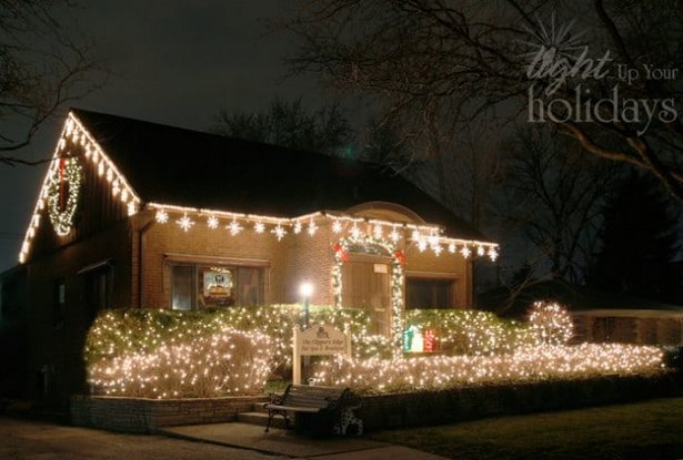 simple-outdoor-christmas-lights-ideas-07_3 Прости идеи за коледни светлини на открито