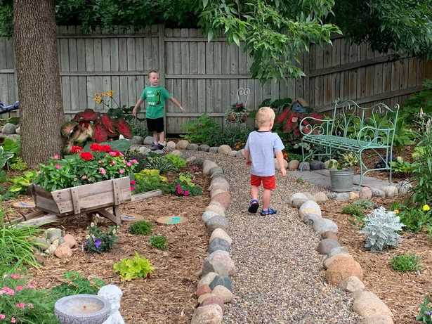small-garden-ideas-for-children-69_15 Малки градински идеи за деца