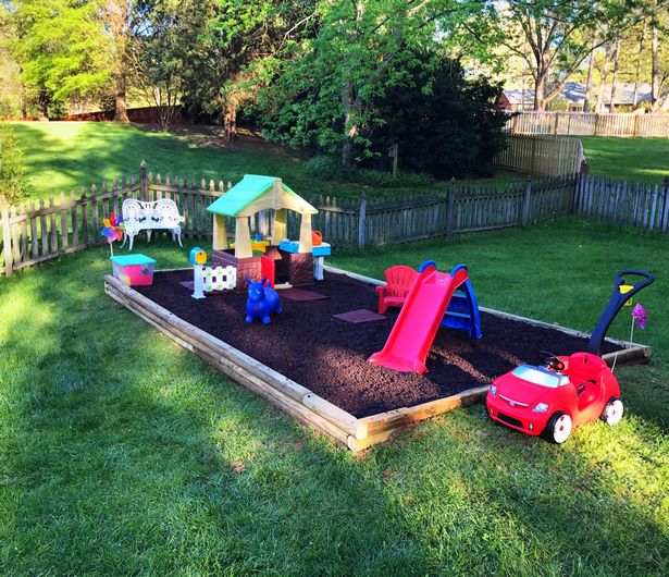 toddler-outdoor-playground-41_10 Детска площадка на открито