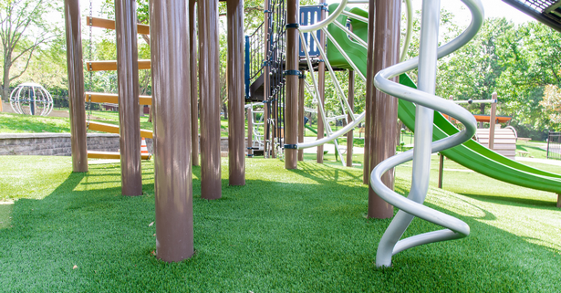 unique-backyard-playground-09 Уникална детска площадка в задния двор