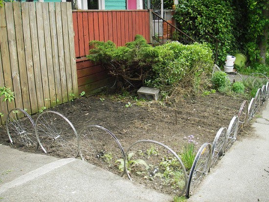 cheap-easy-garden-edging-ideas-05_8 Евтини лесни идеи за градинско кант