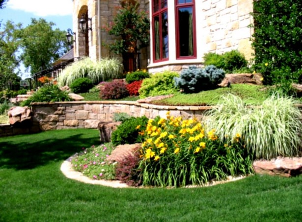 front-yard-landscaping-for-small-yards-36_17 Озеленяване на предния двор за малки дворове