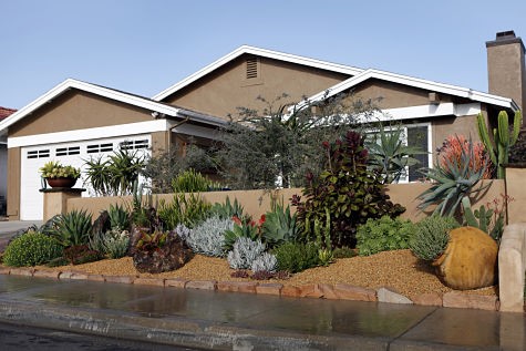 low-maintenance-front-yard-landscape-design-72_10 Ниска поддръжка фронт двор ландшафтен дизайн