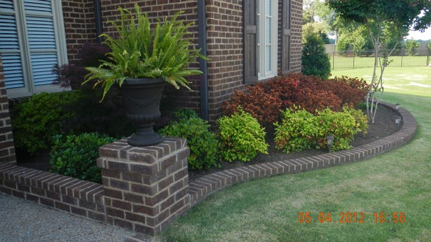 low-maintenance-front-yard-landscape-design-72_17 Ниска поддръжка фронт двор ландшафтен дизайн