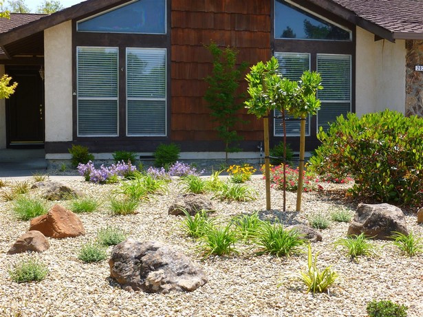 low-maintenance-front-yard-landscape-design-72_7 Ниска поддръжка фронт двор ландшафтен дизайн