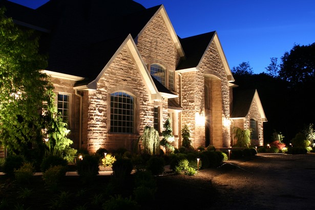 outdoor-lighting-front-of-house-90_16 Външно осветление пред къщата