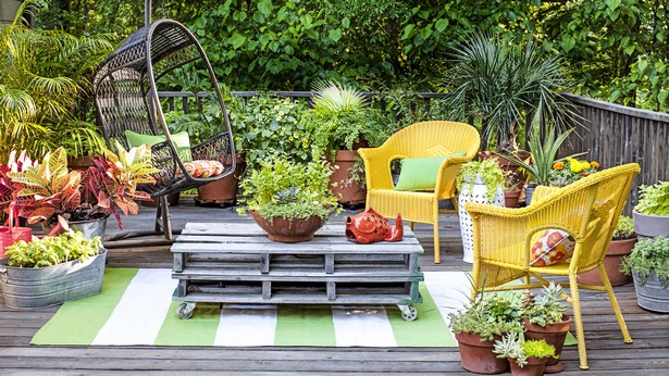 plant-pot-ideas-for-the-patio-41_20 Идеи за саксии за вътрешния двор