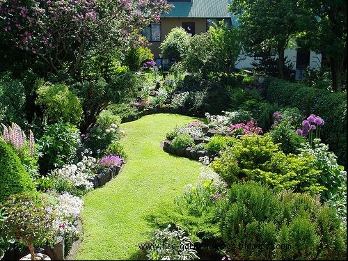 small-garden-layouts-pictures-80_8 Малки градински оформления снимки