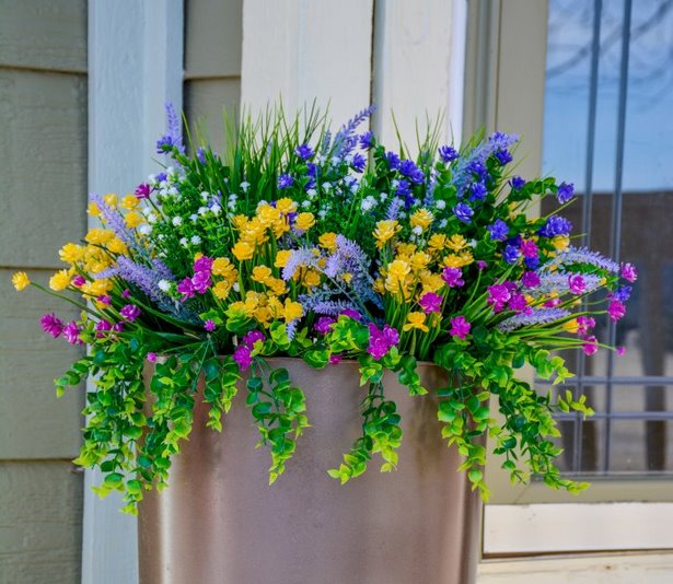 beautiful-outdoor-flower-pot-arrangements-07_9 Красиви външни саксии за цветя
