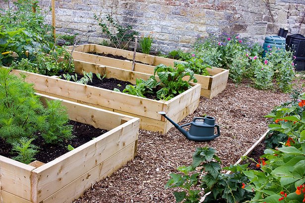 build-a-raised-garden-planter-22_15 Изграждане на повдигнат градински плантатор