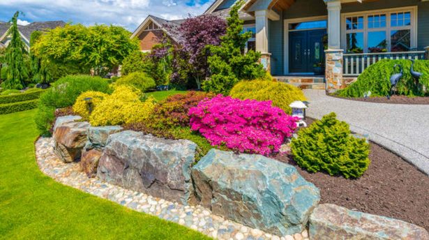 colorful-landscaping-ideas-for-front-yard-45_10 Цветни идеи за озеленяване за предния двор