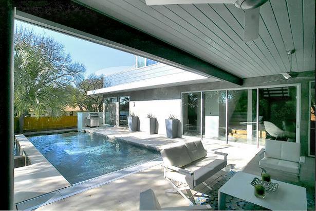 covered-patio-by-pool-61_2 Покрит вътрешен двор с басейн
