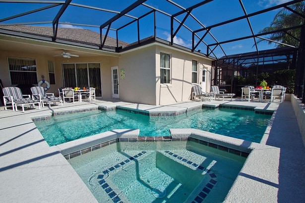 covered-patio-by-pool-61_5 Покрит вътрешен двор с басейн