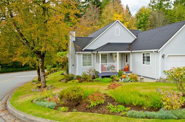 front-lawn-ideas-for-suburban-homes-75_17 Фронт морава идеи за крайградски домове
