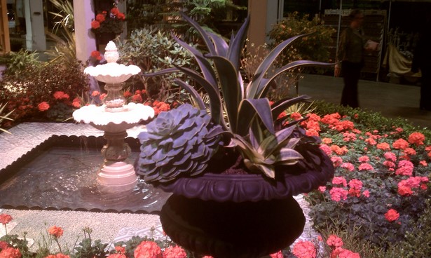 garden-pot-display-ideas-68_8 Градинска саксия дисплей идеи