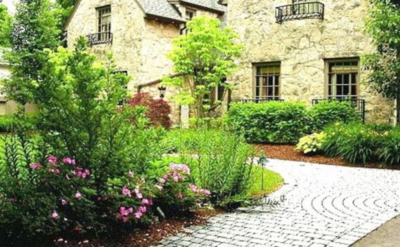 landscaping-for-large-front-yards-46_9 Озеленяване за големи предни дворове