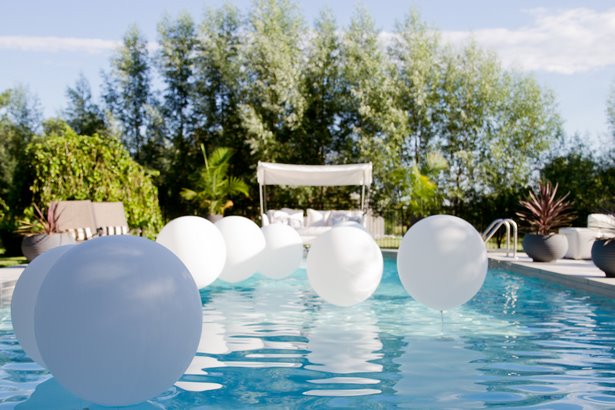 poolside-decor-ideas-38_14 Идеи за декор край басейна
