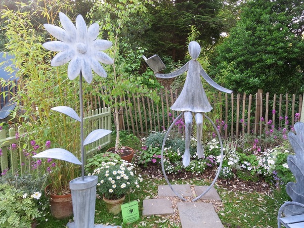 quirky-small-garden-ideas-25_16 Странни идеи за малка градина