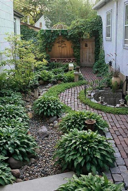 simple-small-front-garden-designs-11_15 Прости малки градински дизайни