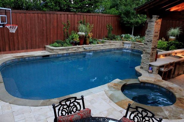 small-backyard-landscaping-with-pool-02_8 Малък двор озеленяване с басейн