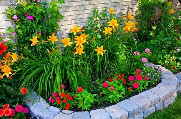 small-front-flower-garden-ideas-81_6 Малки идеи за цветна градина отпред