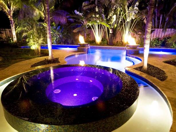 small-pool-with-hot-tub-designs-98_13 Малък басейн с хидромасажна вана