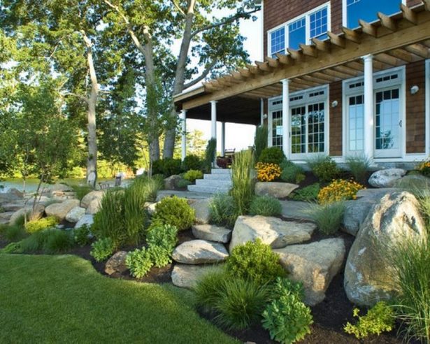 the-best-front-yard-landscaping-36_8 Най-доброто озеленяване на предния двор