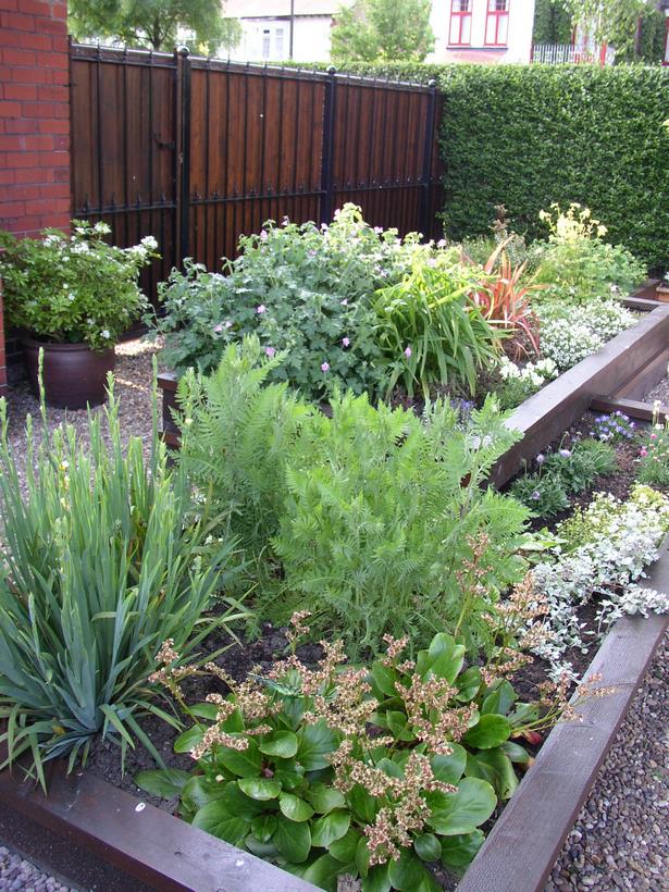 tiny-front-garden-design-73_5 Малък дизайн на предната градина