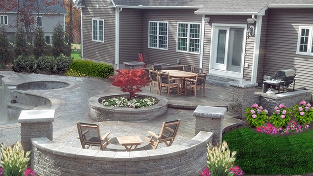 backyard-patio-stone-designs-60_9 Двор двор каменни дизайни