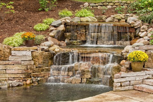 backyard-pond-and-waterfall-ideas-57_15 Двор езерце и водопад идеи