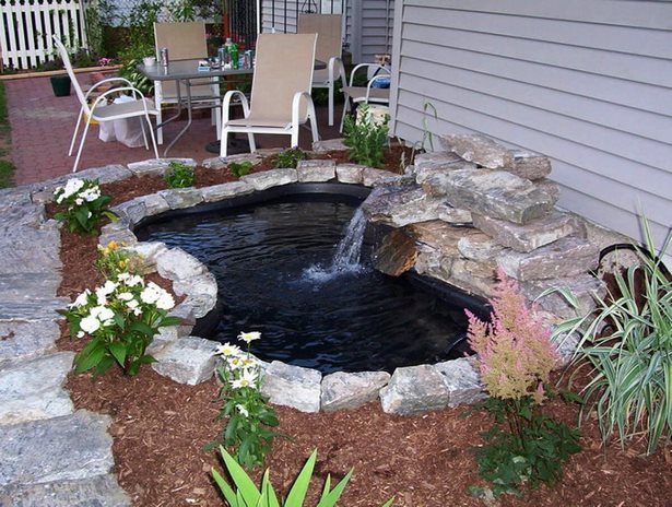 build-a-backyard-pond-and-waterfall-38_7 Изграждане на заден двор езерце и водопад