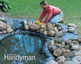 build-a-fish-pond-with-waterfall-14_9 Изграждане на рибно езерце с водопад