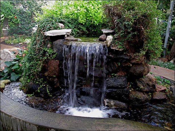 build-a-simple-backyard-waterfall-24_14 Изграждане на прост заден двор водопад